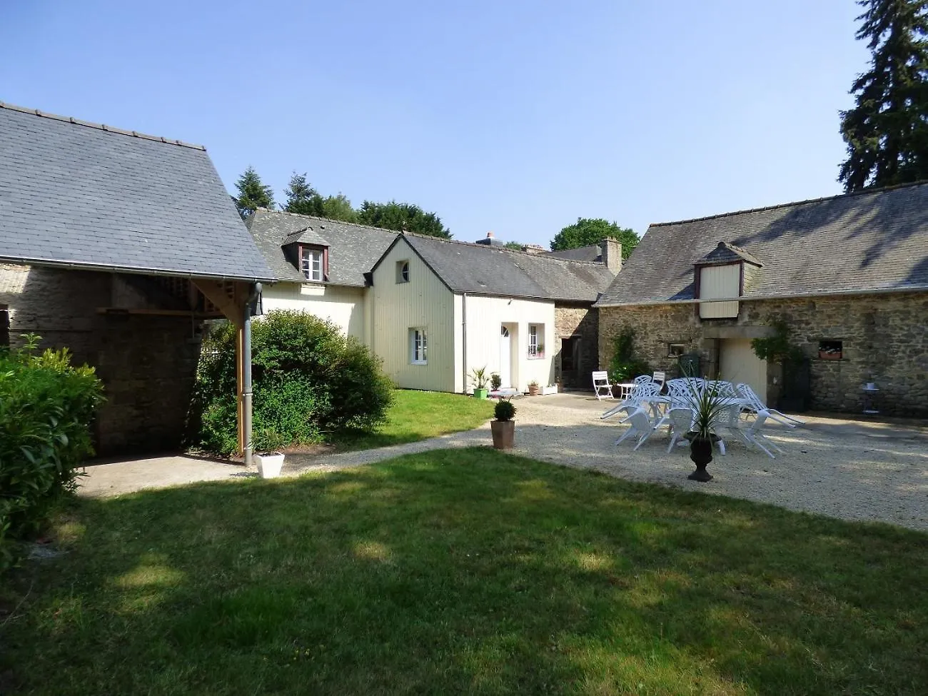 Chateau De Bel Air Aucaleuc Vakantiehuis